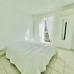 דירה Duplex 3 Proche Gare Clim, Wifi, Parking פרפיניין